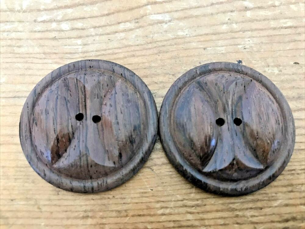 Vtg Pair Set Lot 2 Dark Brown Tropical Hard Wood Tiki Wooden Round Buttons 4cm